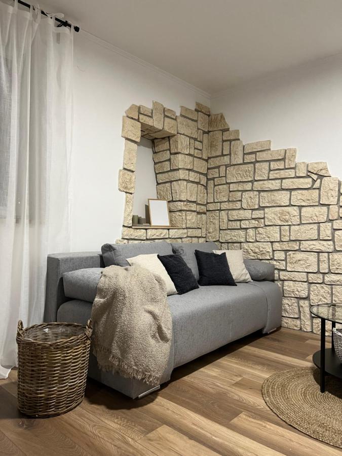 Cinderella Apartment With Free Parking بولا المظهر الخارجي الصورة
