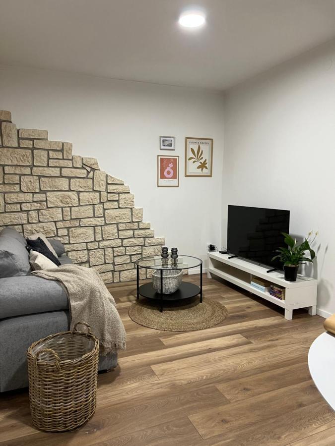 Cinderella Apartment With Free Parking بولا المظهر الخارجي الصورة